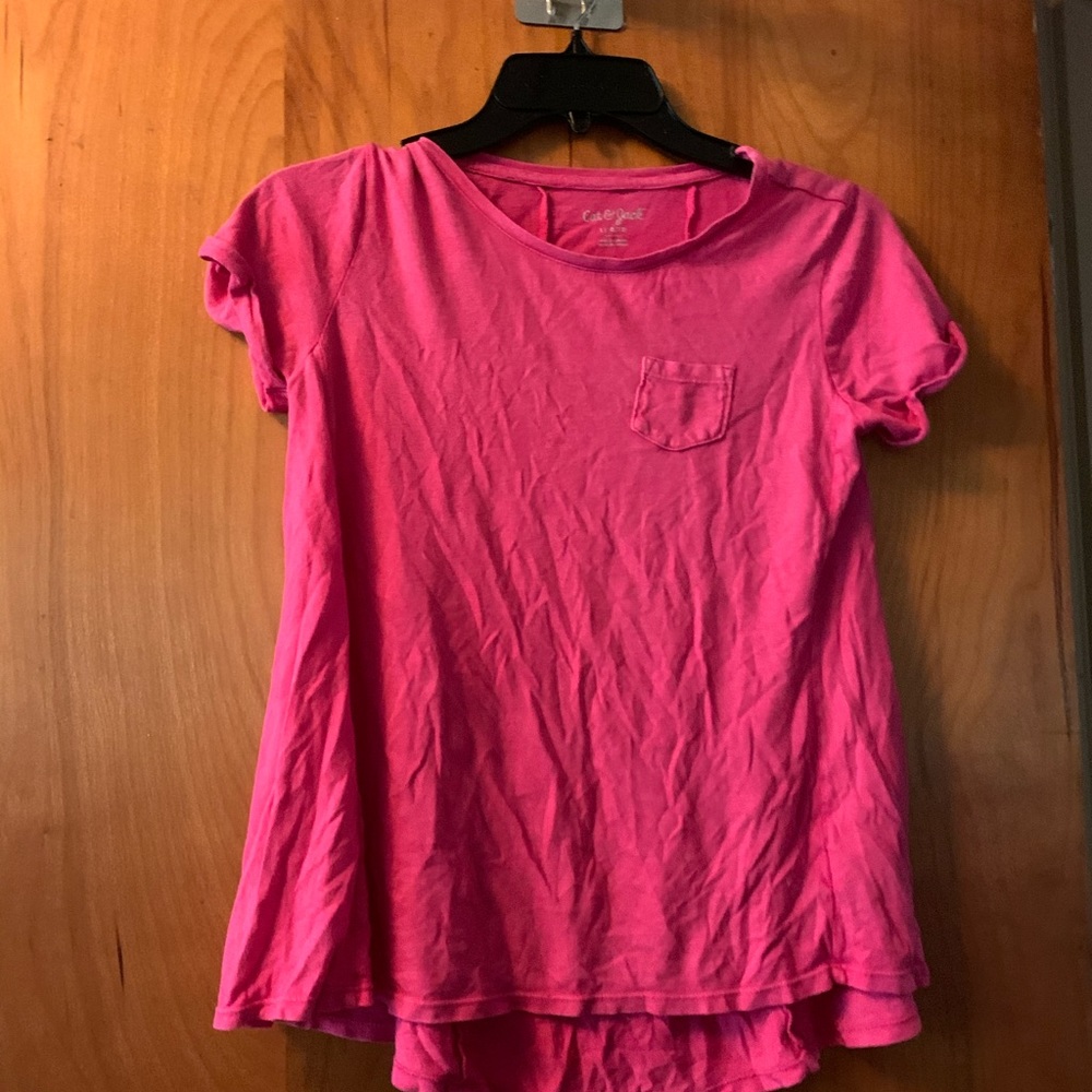 pink shirt